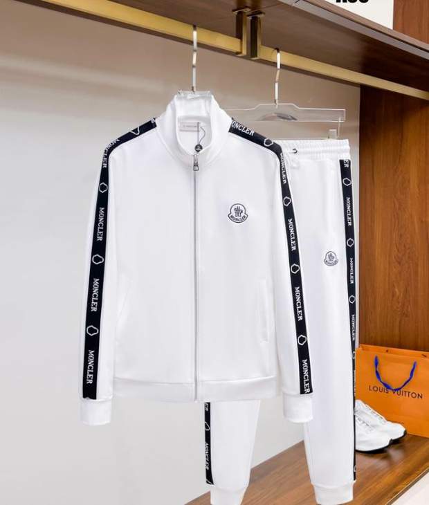 Picture of Moncler Sweater Suits _SKUMonclerM-3XL12yn24541302